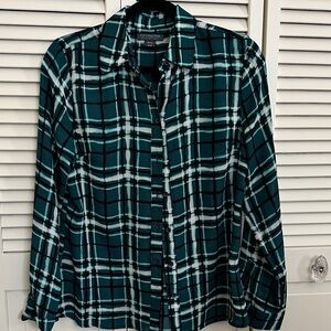 Covington essentials button-down blouse Medium